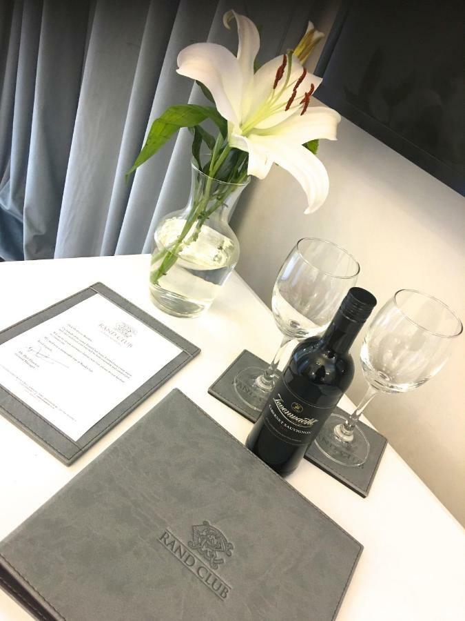 Rand Club Suites Johannesbourg Extérieur photo